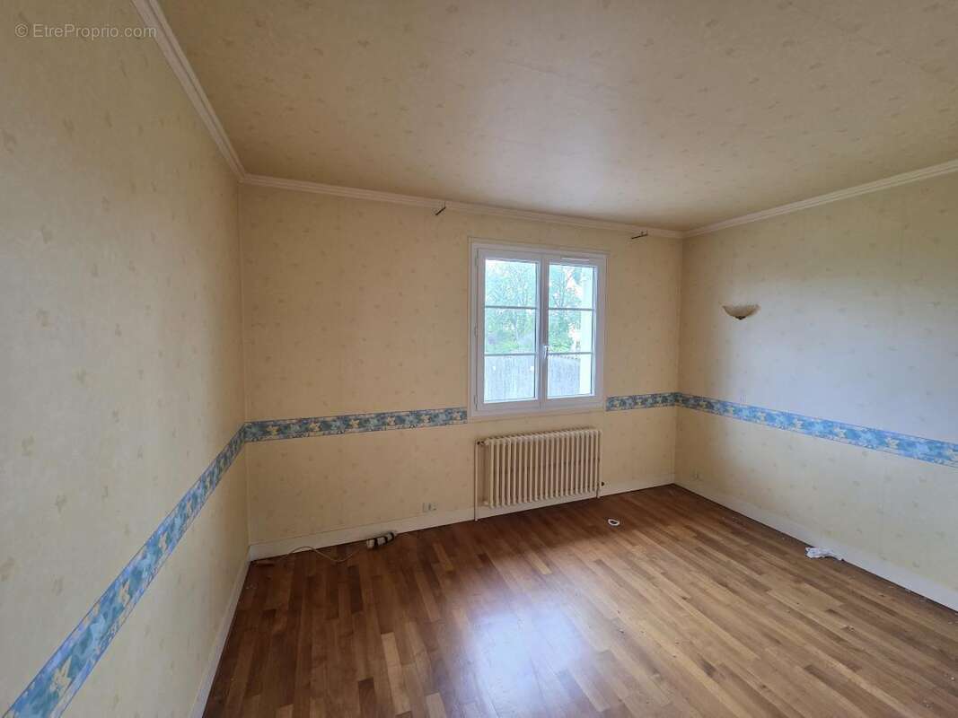 Maison 135 m² à La Loupe  - photo 7