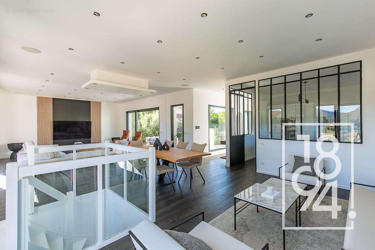 Maison à LA DESTROUSSE