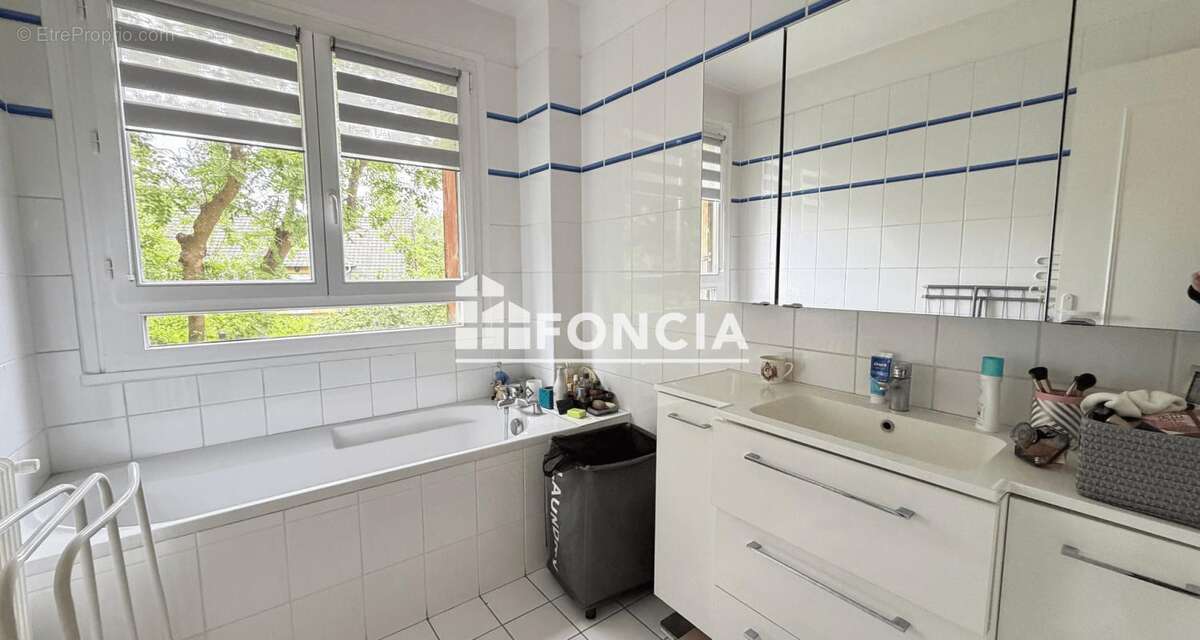 Appartement à BOUGIVAL