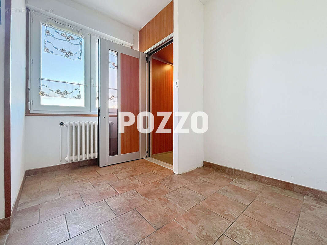 Maison à BRICQUEVILLE-SUR-MER