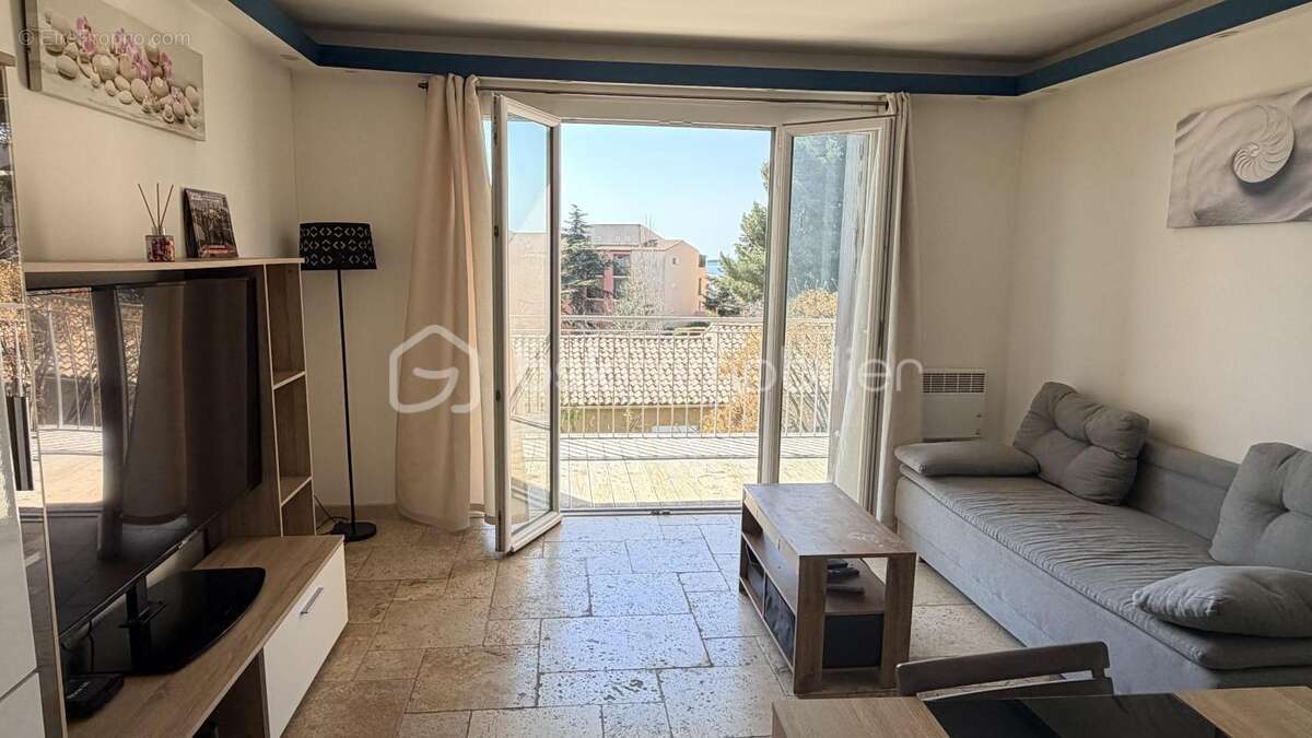 Appartement à SIX-FOURS-LES-PLAGES