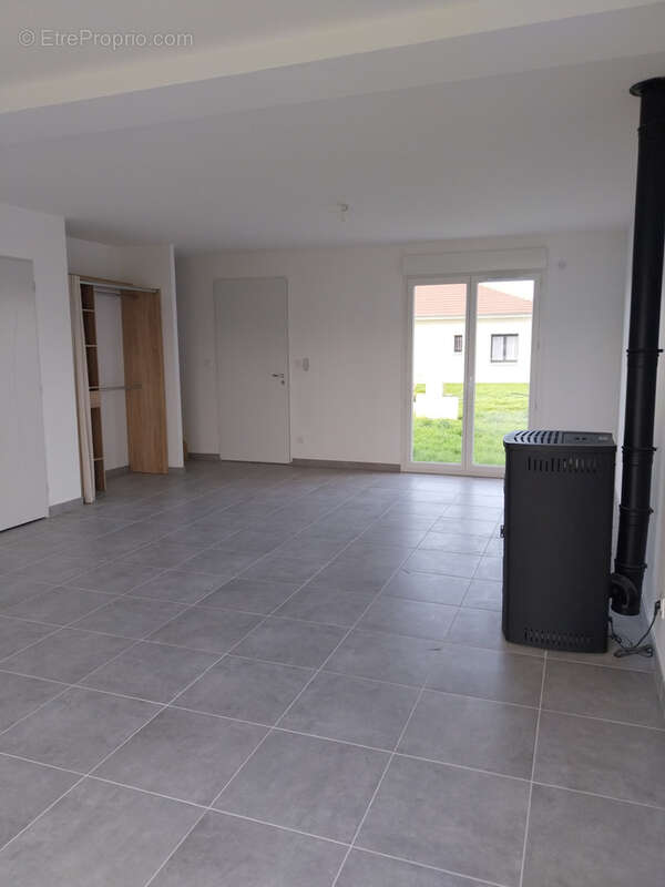 Maison à CRAS-SUR-REYSSOUZE