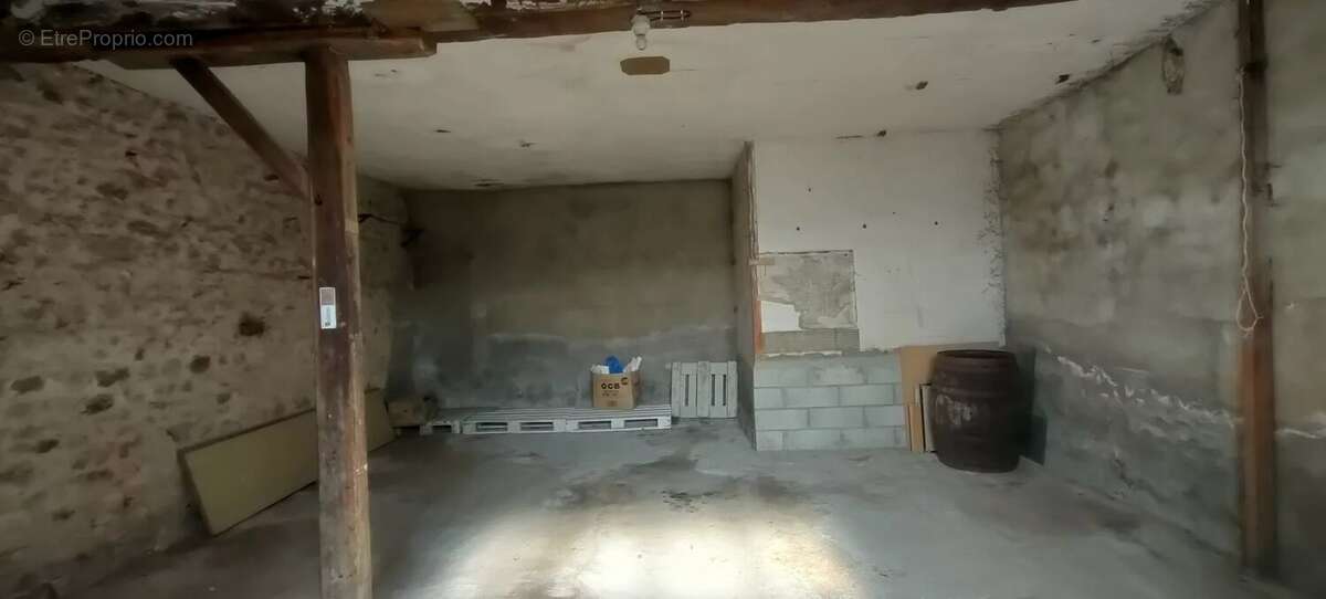 Maison à SAINT-BONNET-DE-JOUX