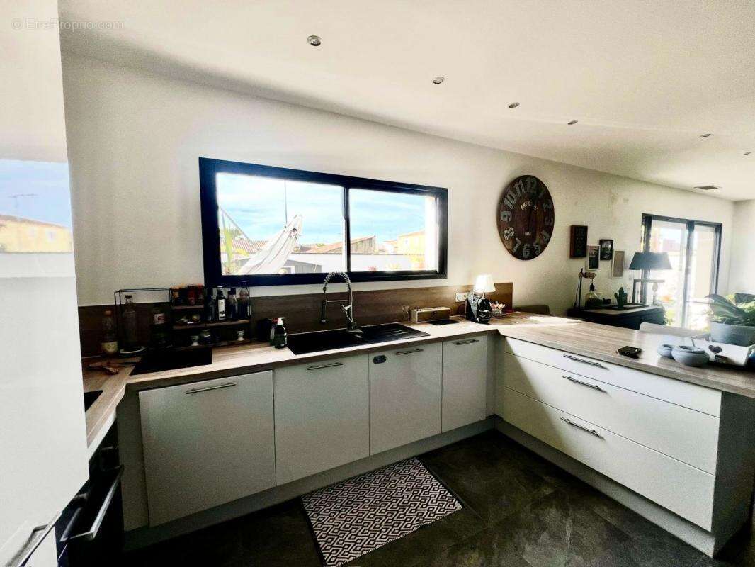 Maison à SAINT-GILLES