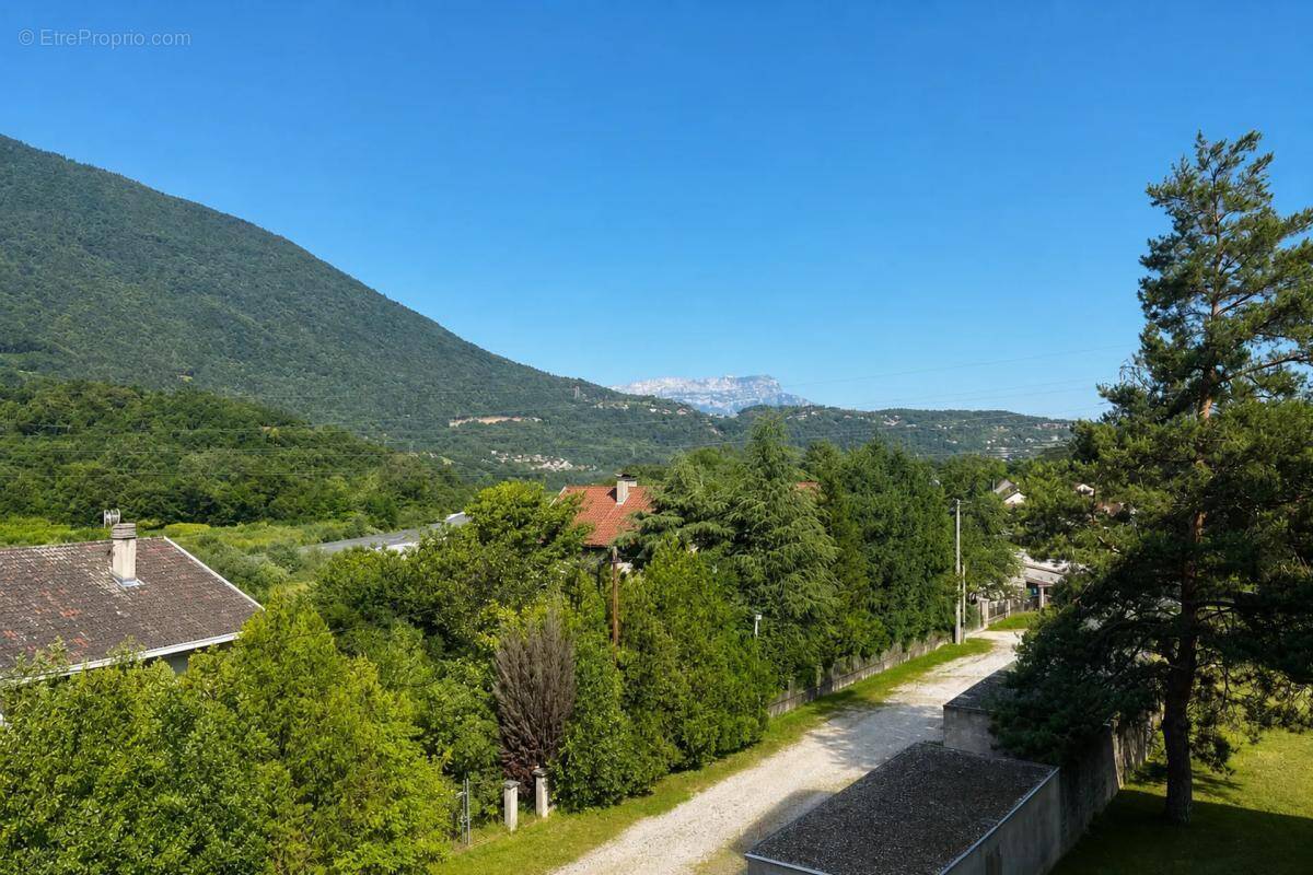Appartement à VIZILLE
