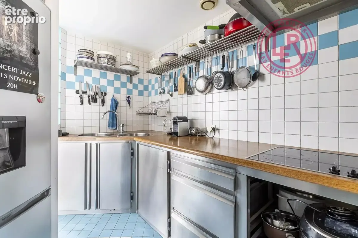 Paris 10ème - Petites Ecuries - Duplex de caractère - photo 5