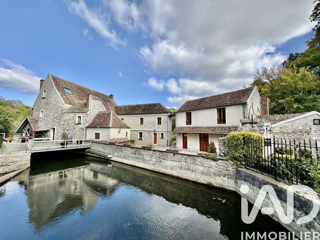 Photo 5 - Commerce à VARENNES-JARCY