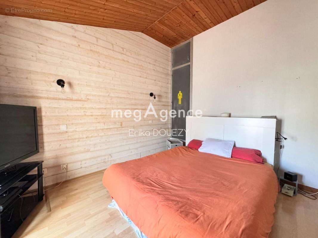 Maison à LES HERBIERS