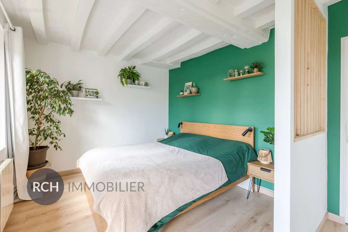 Maison à BAZAINVILLE