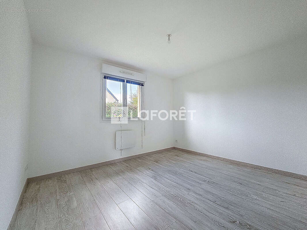 Maison à SAINT-PIERRE-DES-FLEURS