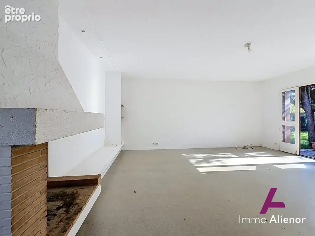Maison 5 pièces 97 m² à vendre à Eysines (33320) - photo 2