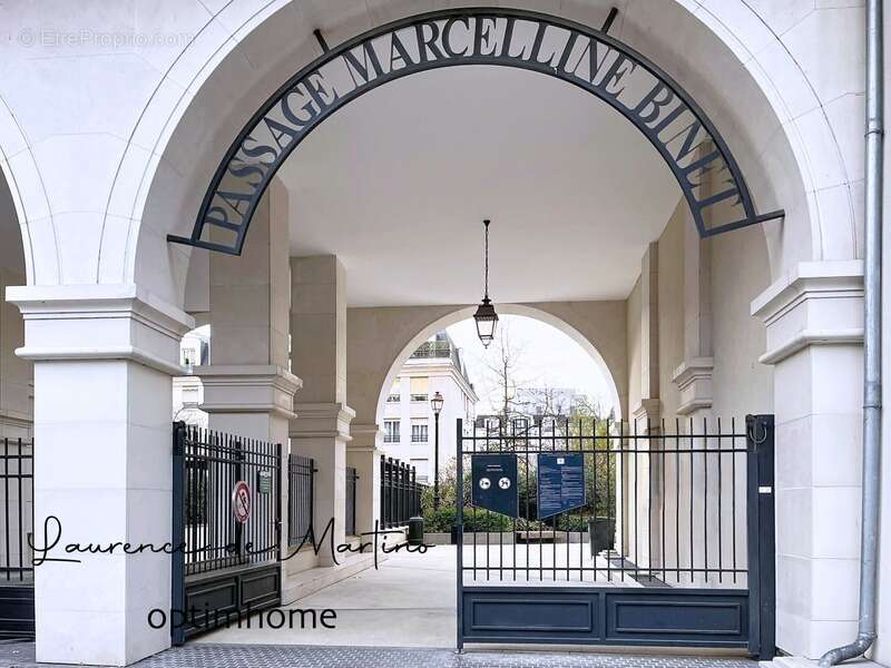 Appartement à LA GARENNE-COLOMBES