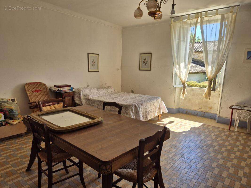 Maison à GOUDARGUES