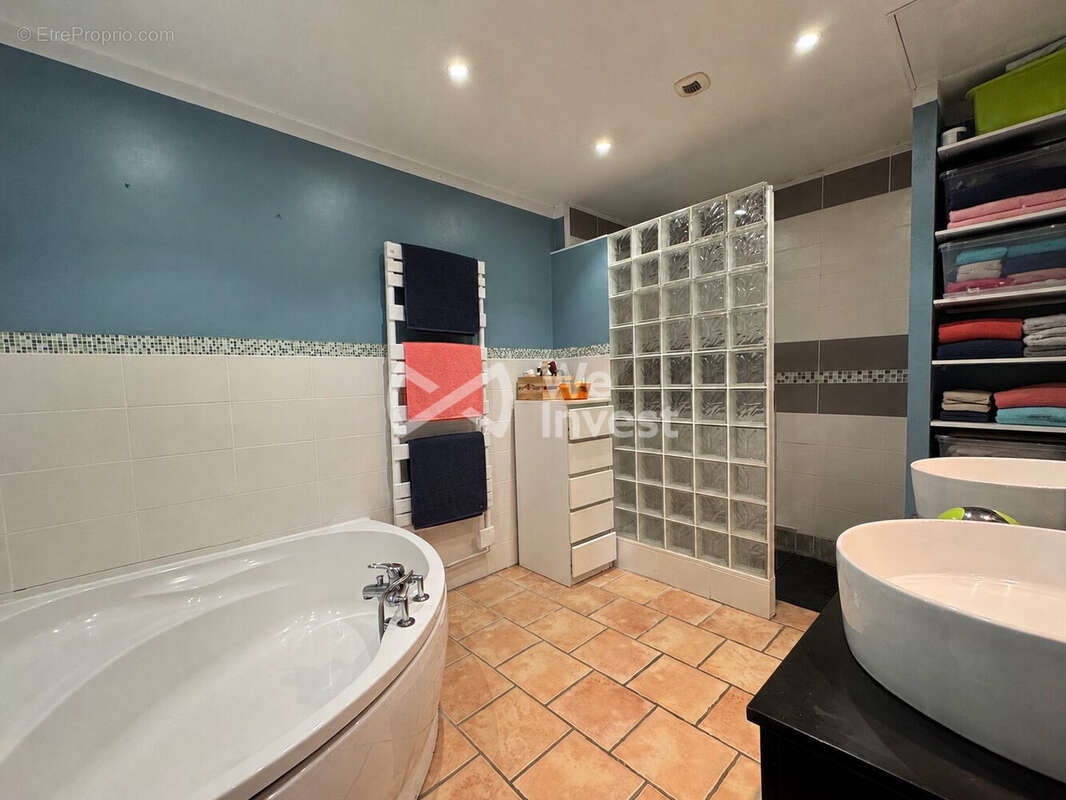 Maison 250 m² à Auchy-Les-Mines  - photo 6