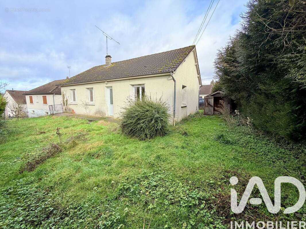 Photo 2 - Maison à LA MACHINE