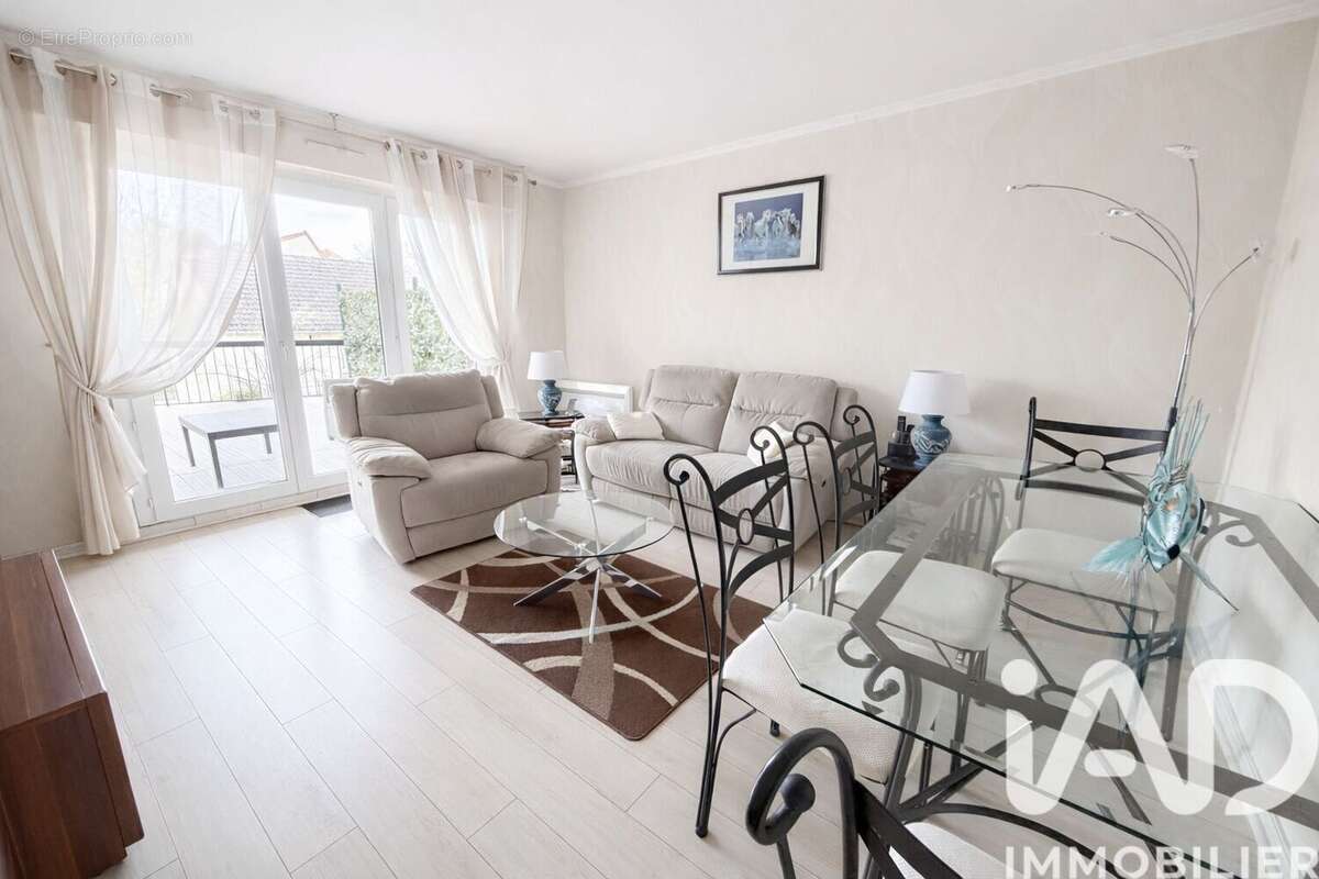 Photo 2 - Appartement à BOISSY-SAINT-LEGER