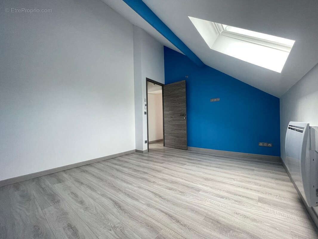 Tremblay-en-france - pavillon moderne de 2009 - 4 chambres - photo 14