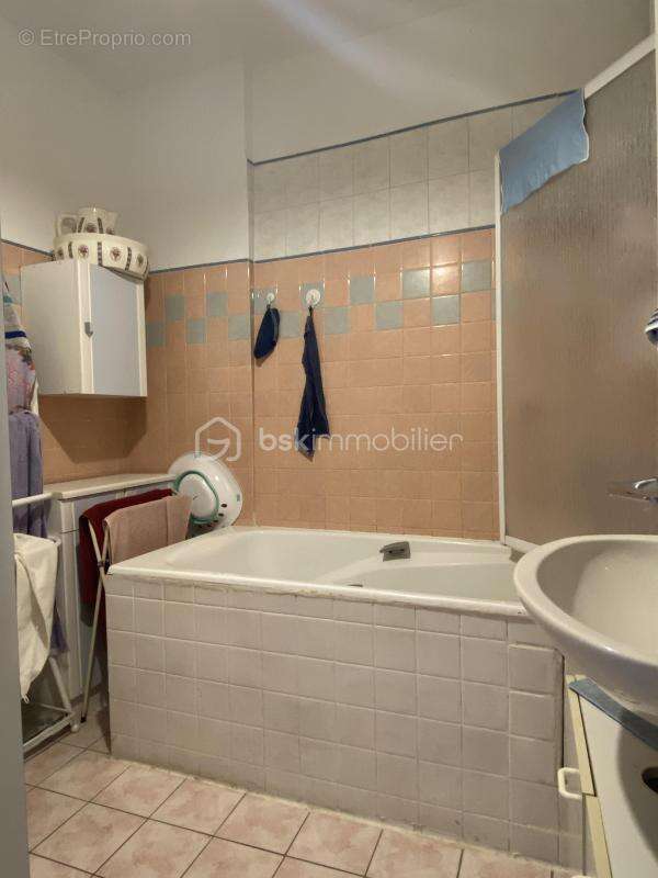 Maison à VILLENEUVE-SUR-YONNE