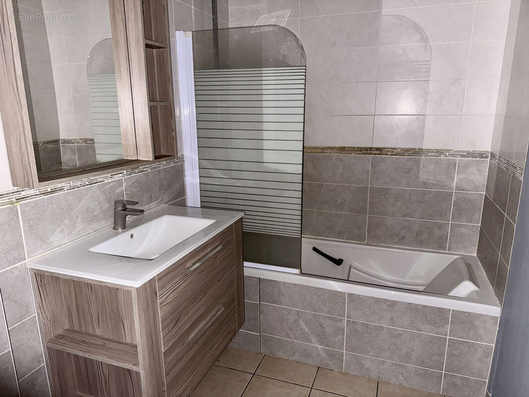 Appartement à ROUSSILLON