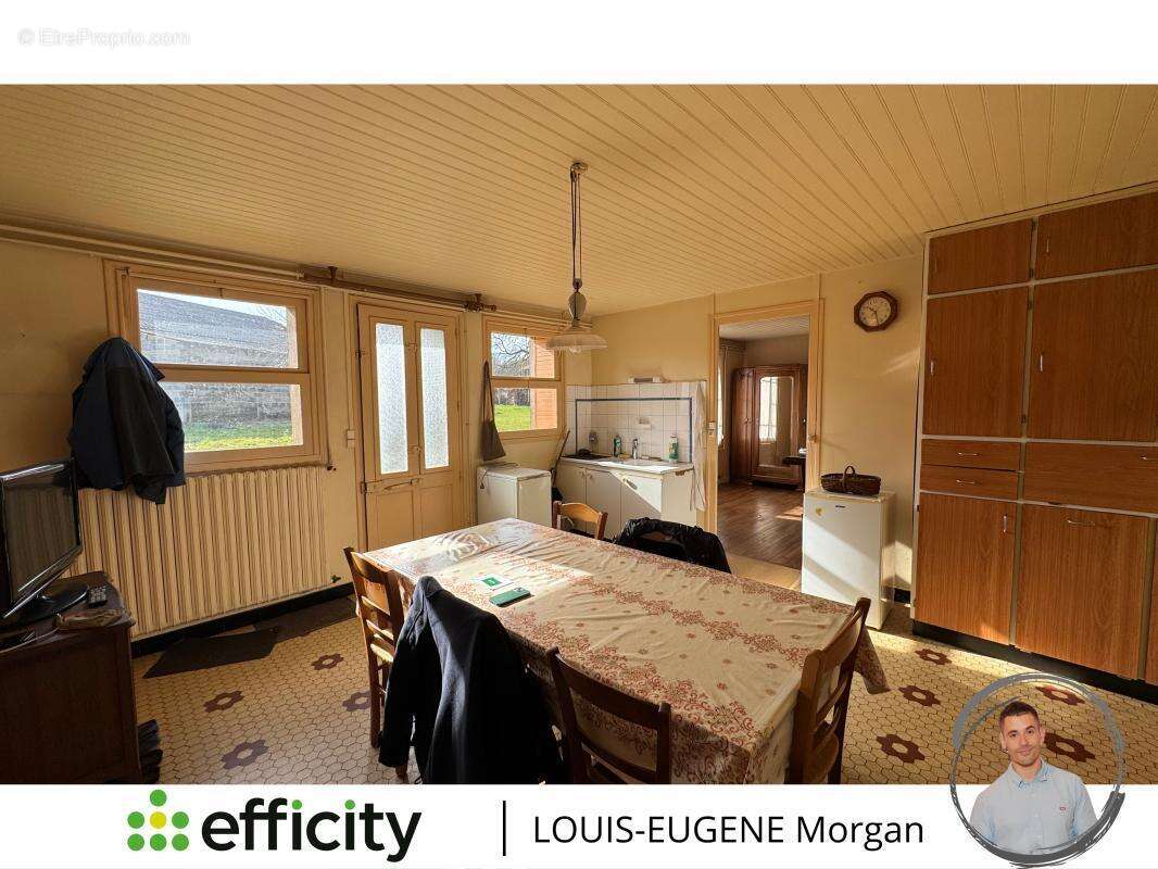 Maison à CELLE-LEVESCAULT