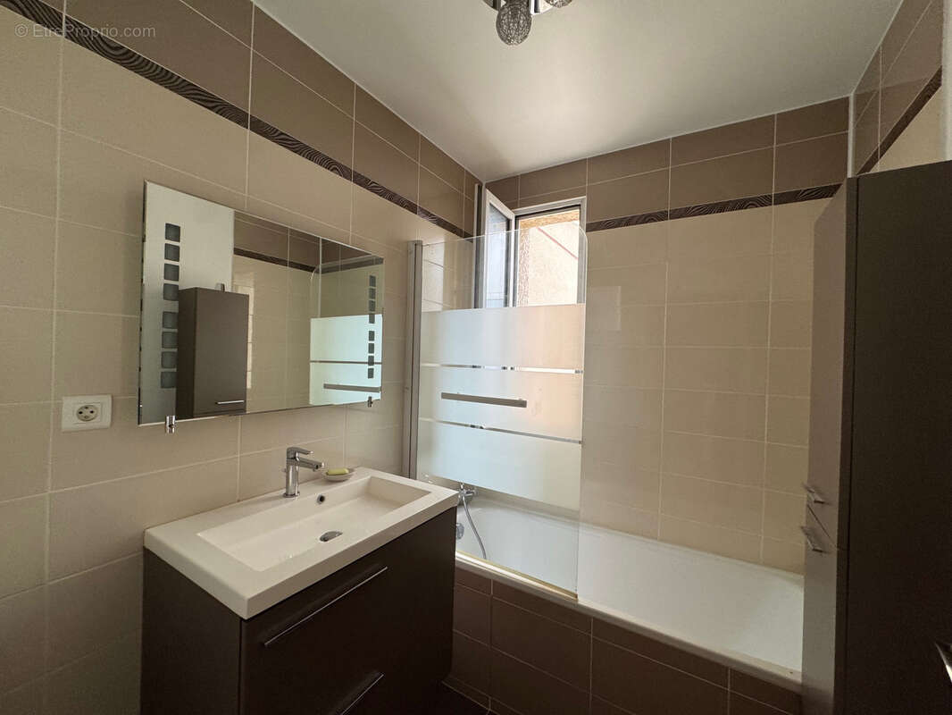 Appartement à CHENNEVIERES-SUR-MARNE