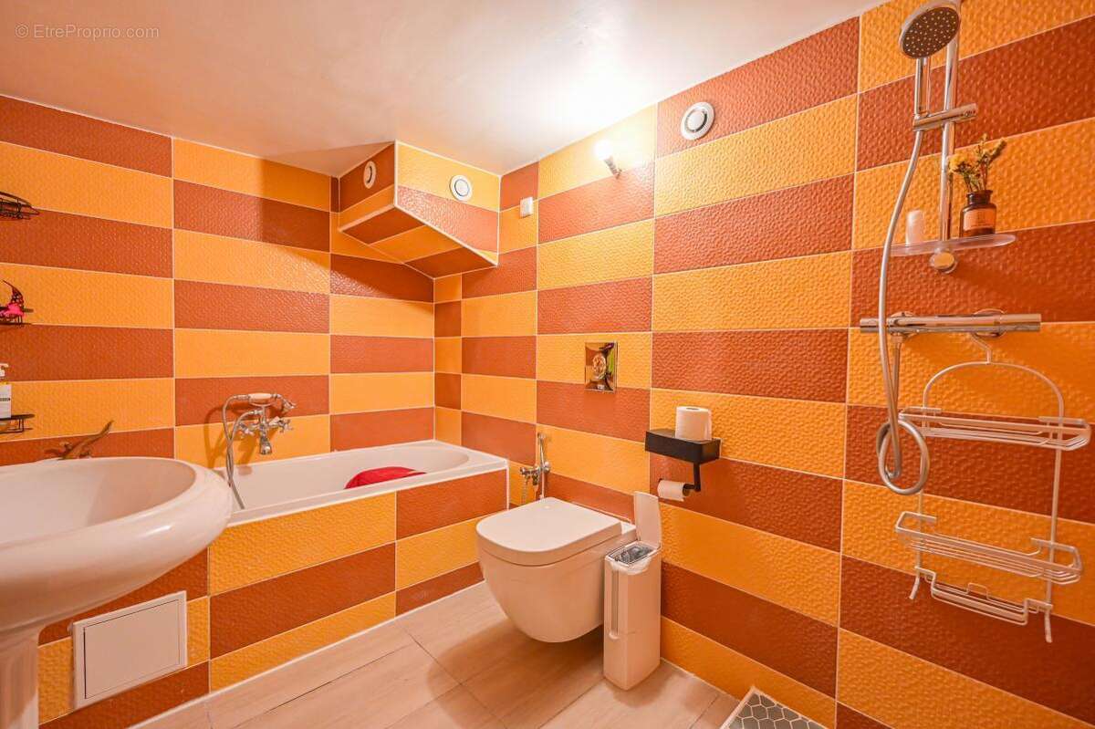 Appartement à PARIS-19E