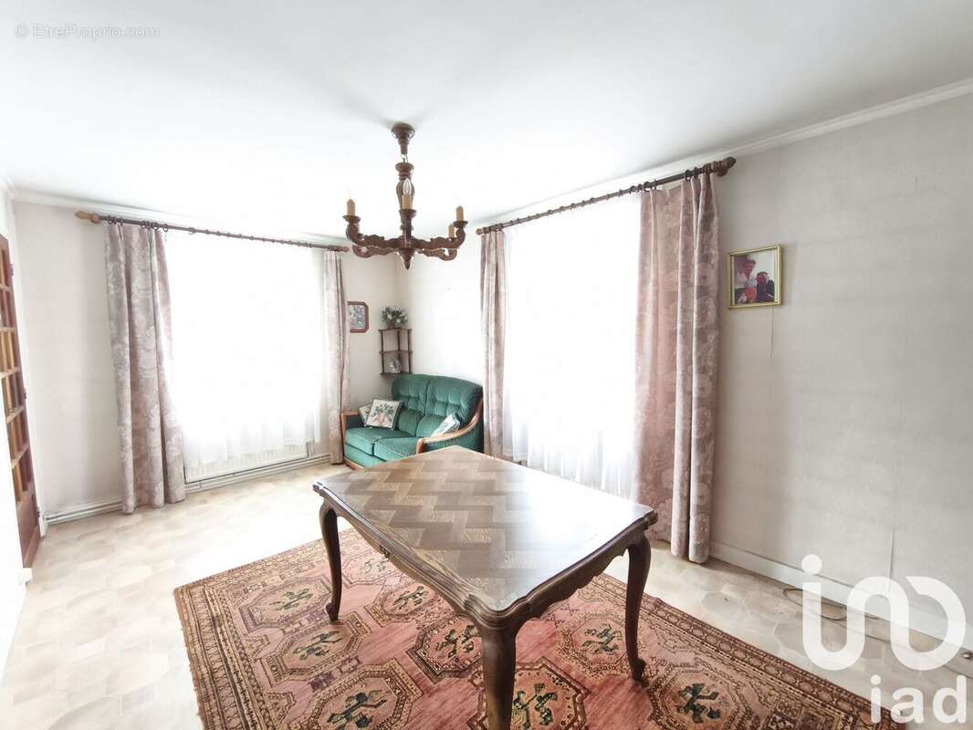 Photo 2 - Maison à CREPY-EN-VALOIS