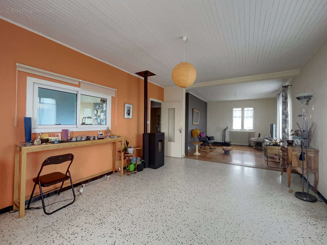 Maison à PLATS
