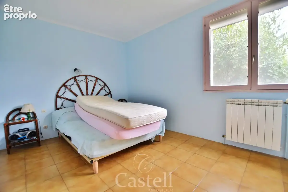 *** Villa familliale de type 5, avec grand sous-sol et piscine...*** - photo 18
