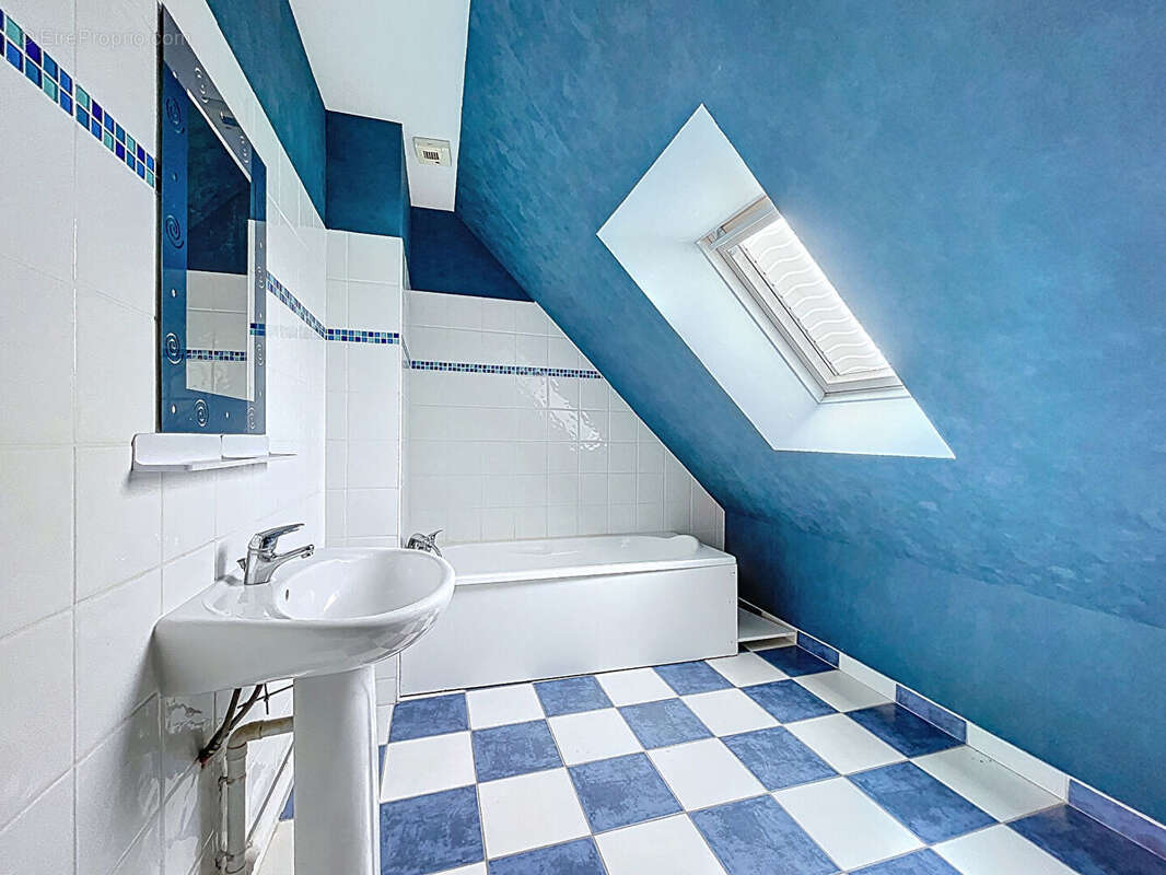 Maison à DOL-DE-BRETAGNE