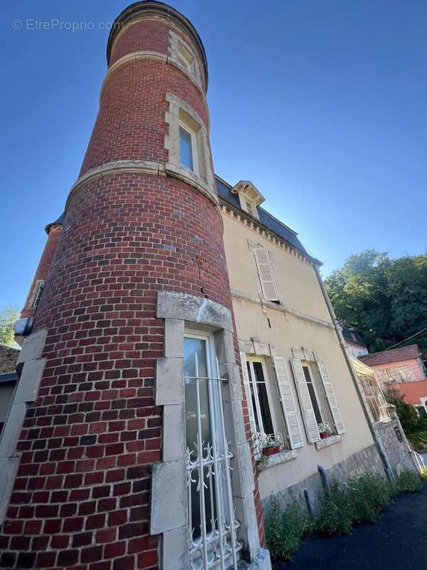 Maison à EVAUX-LES-BAINS