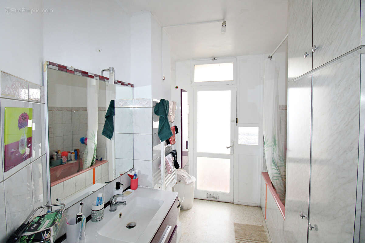 Appartement à LA VALETTE-DU-VAR