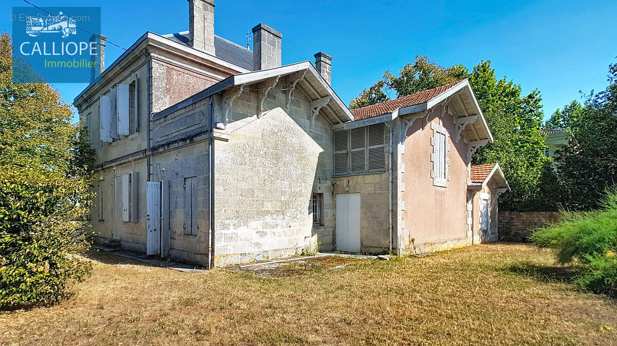 Maison à CANTENAC