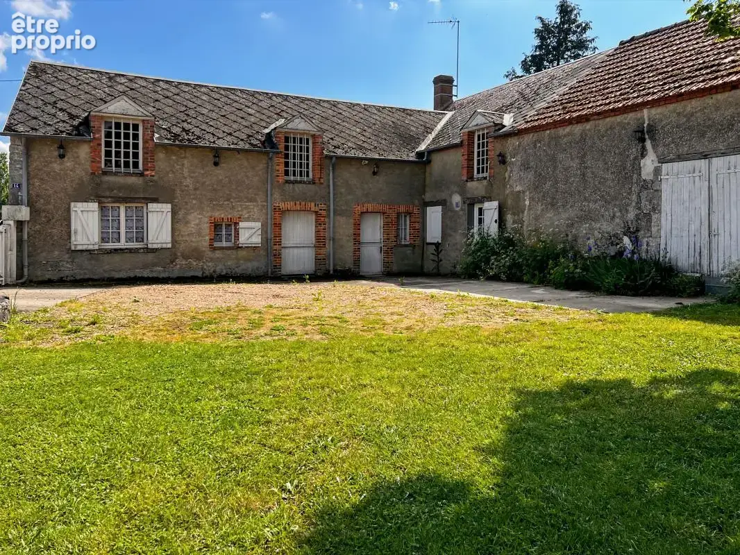 Maison à SAINT-PERAVY-LA-COLOMBE