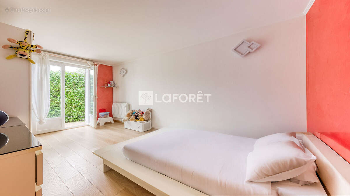 Maison à OZOIR-LA-FERRIERE