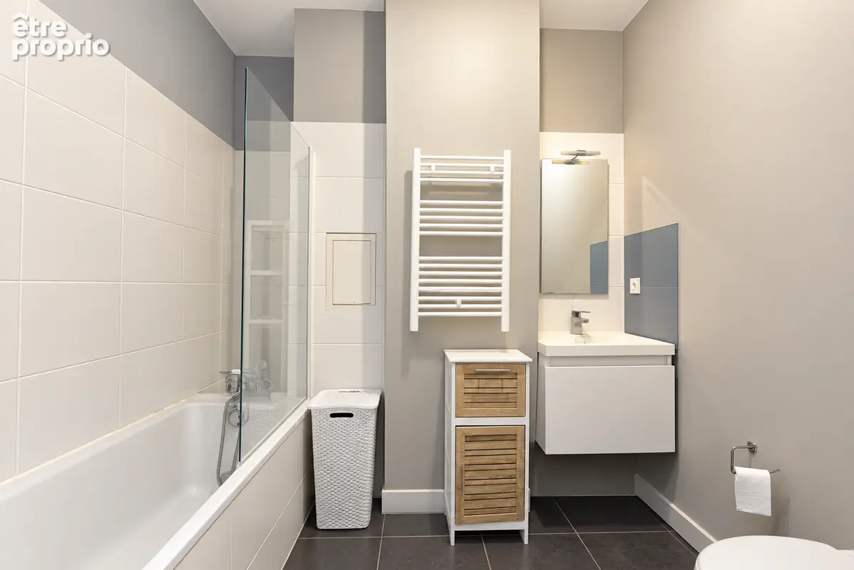 ARCHITECTURE BORDELAISE RÉNOVÉE- 2015 -Appartement avec parking et ascenseur au Jardin public - photo 7