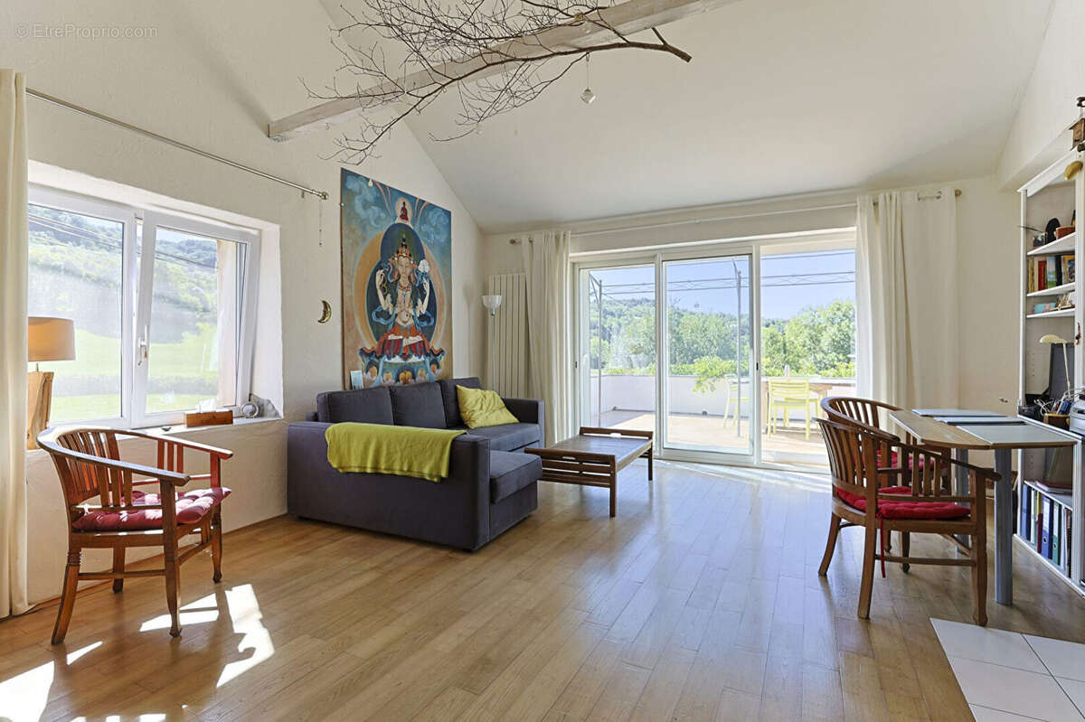 Maison à ROQUEREDONDE