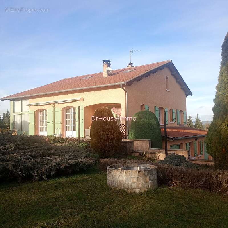 Maison à CRAPONNE-SUR-ARZON