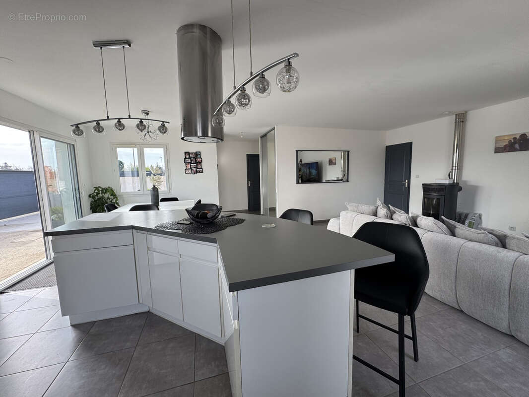 Saint marcel les valence - maison plain pied 5 pieces - photo 8