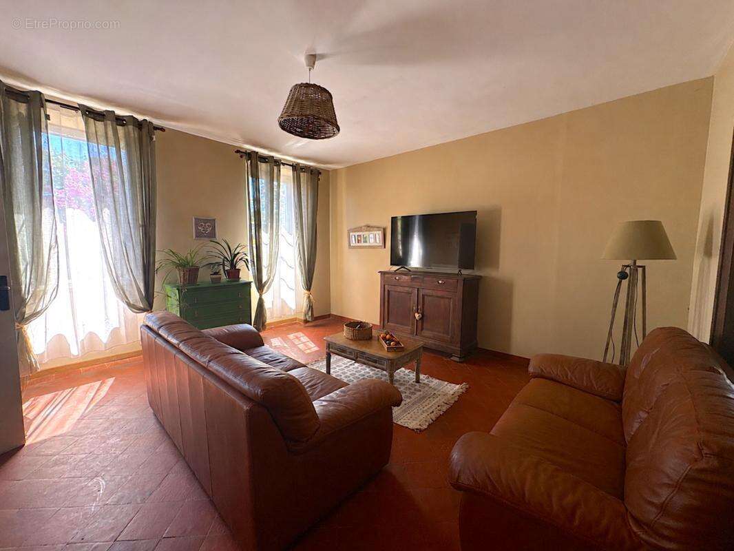 Maison à vendre 5 pièces 165m2 avec dépendances Proche de LE HOUGA (32) - photo 10