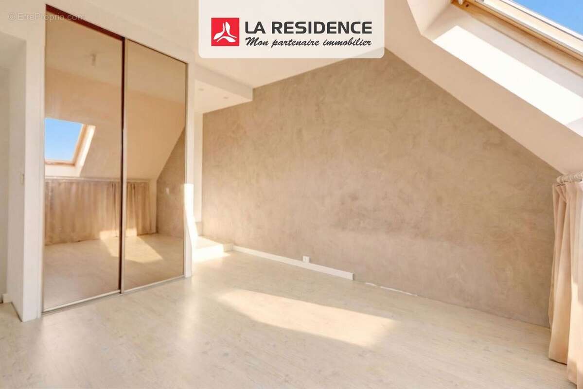Appartement 30 m² à Taverny  - photo 4