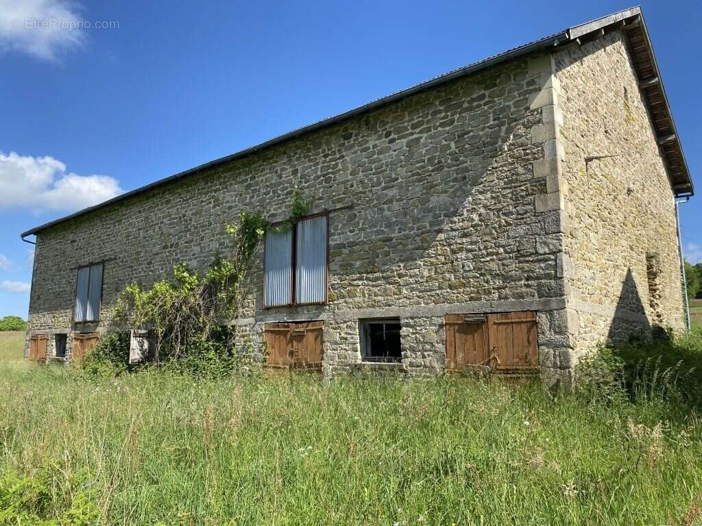 Maison 80 m² à Eymoutiers  - photo 3