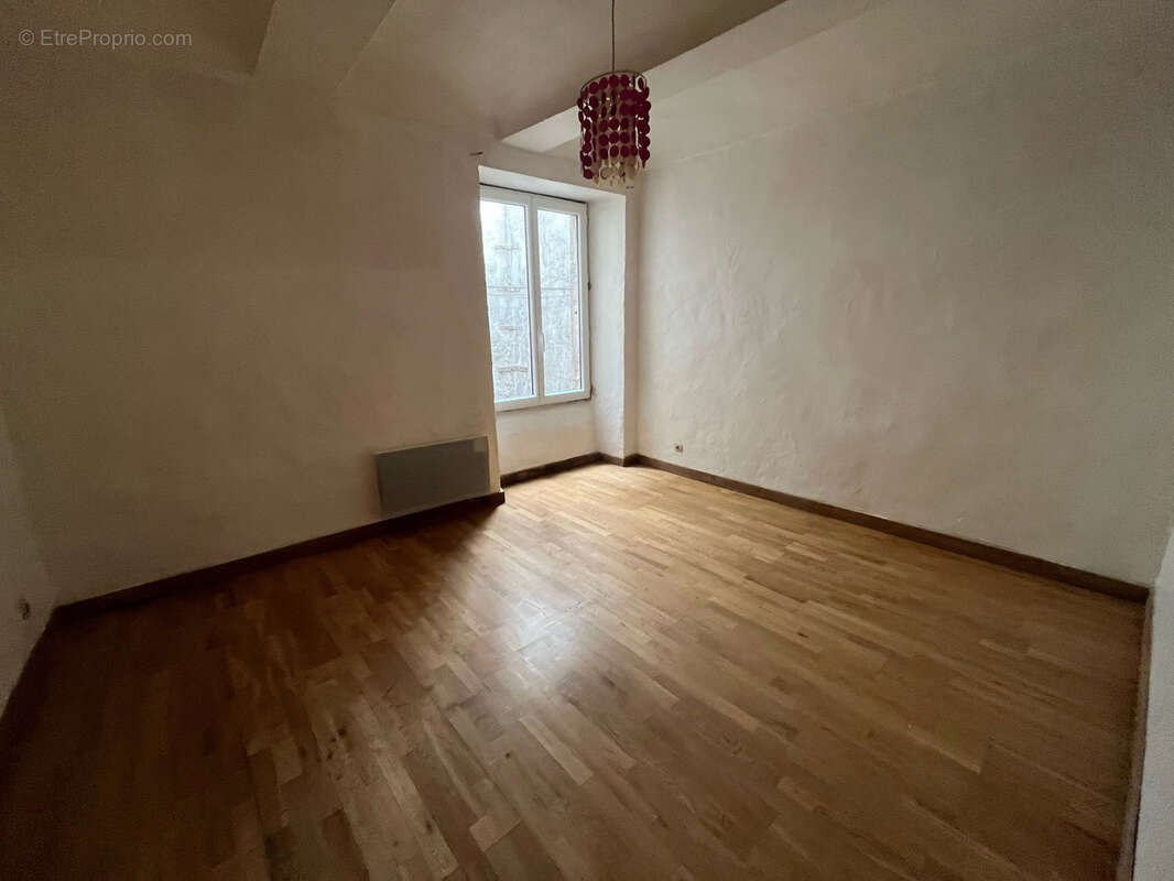 Appartement à GANGES