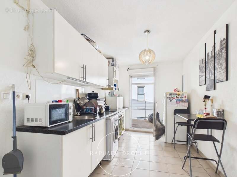 Appartement à MARSEILLE-15E