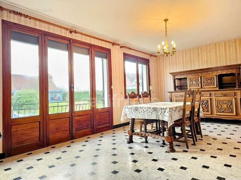 Maison à MONCHY-SUR-EU