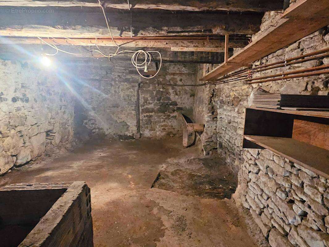 Maison de village - Extérieur - Beau potentiel - photo 15