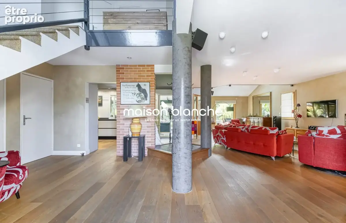 Maison 6 pièces 206 m² à vendre à Les Ponts-De-Ce (49130) - photo 3