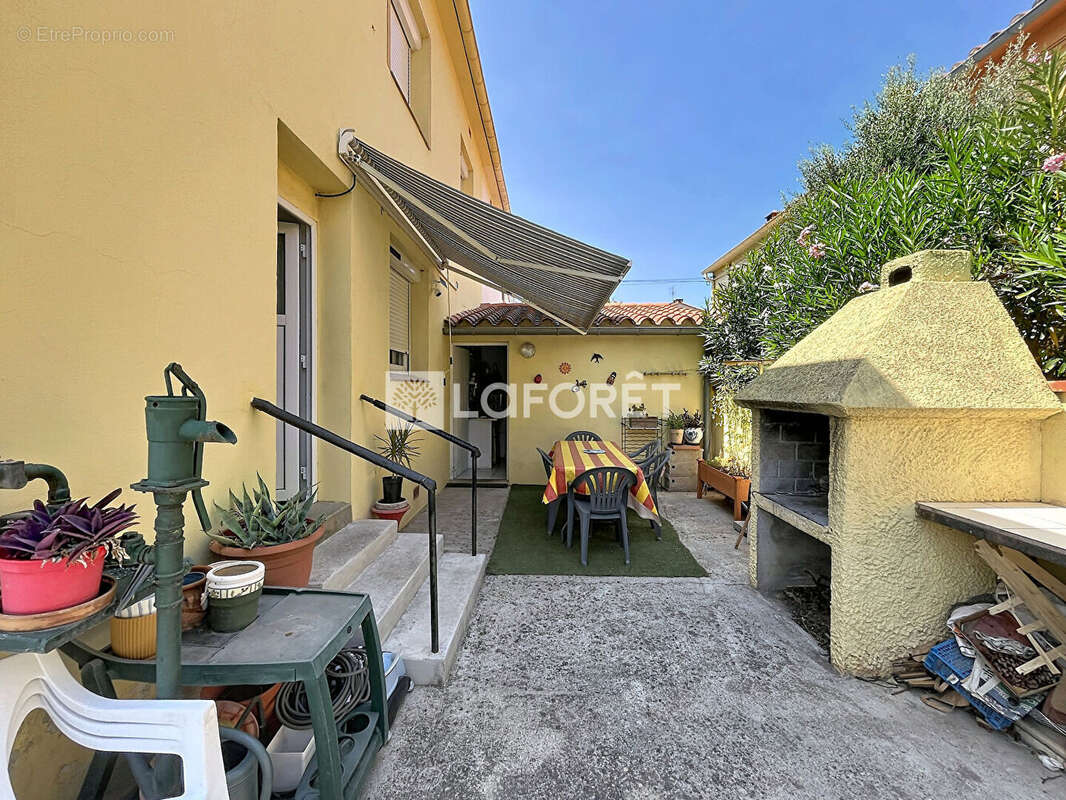 Maison 3 faces avec piscine, 4 chambres et grand garage - photo 9