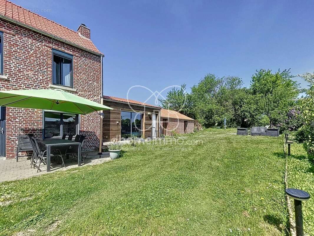 Maison à RAIMBEAUCOURT