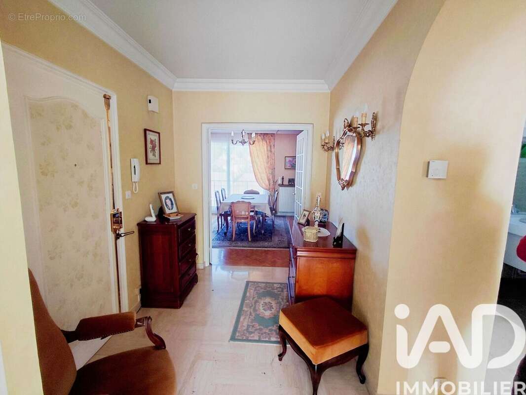 Photo 7 - Appartement à SAINT-PRIEST-EN-JAREZ